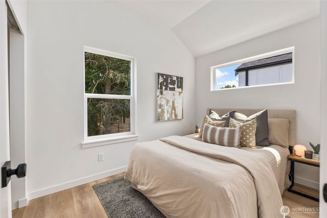 820 B S Sullivan Street, Seattle, WA 98108