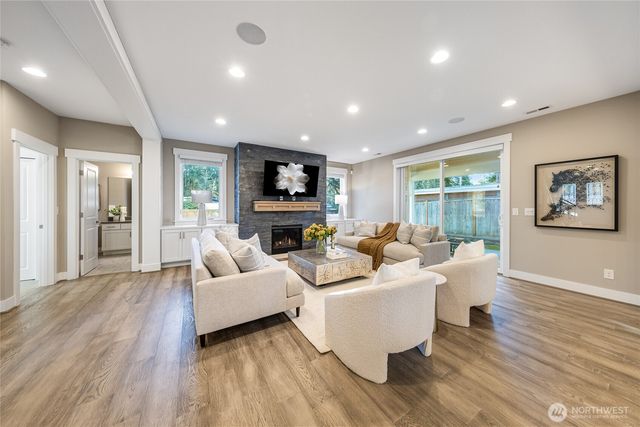 6501 124th Avenue NE, Kirkland, WA 98033