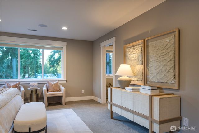 6501 124th Avenue NE, Kirkland, WA 98033