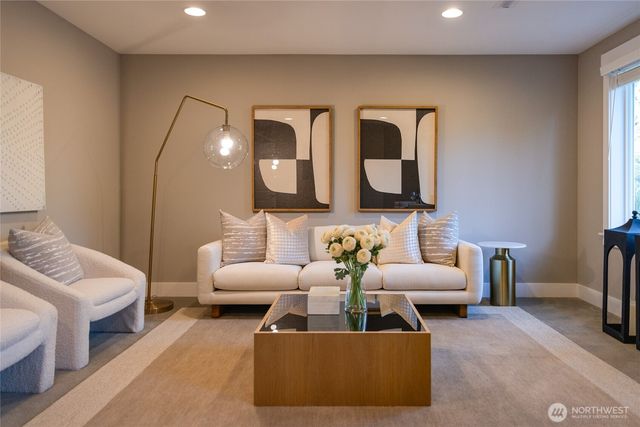 6501 124th Avenue NE, Kirkland, WA 98033