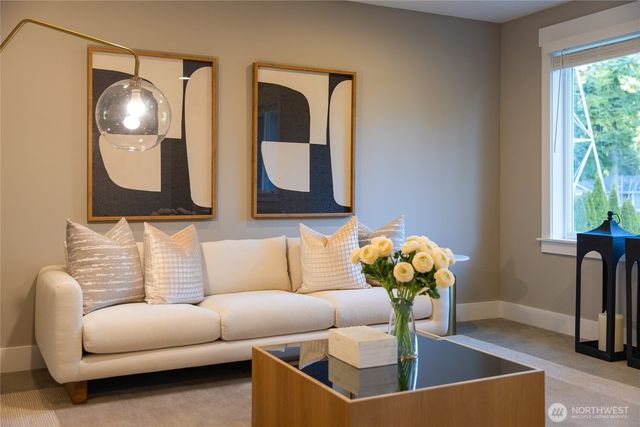 6501 124th Avenue NE, Kirkland, WA 98033