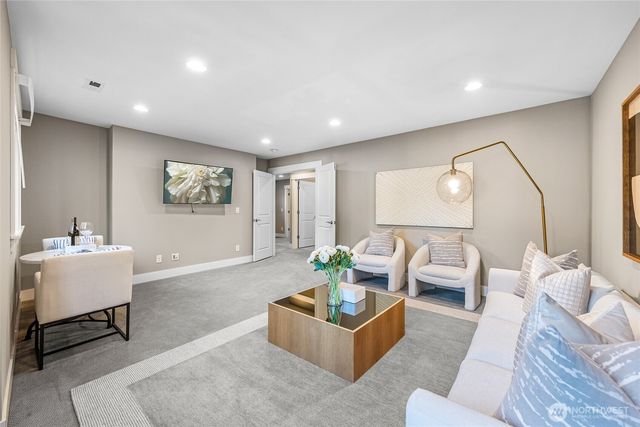 6501 124th Avenue NE, Kirkland, WA 98033