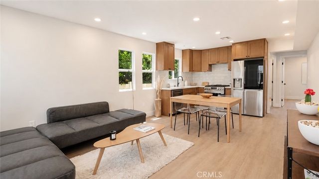 3038 Casitas Avenue, Los Angeles, CA 90039