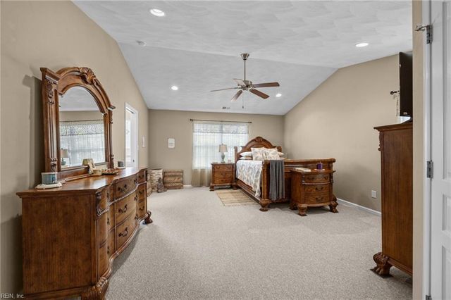 14 Rutland DR, Hampton, VA 23666