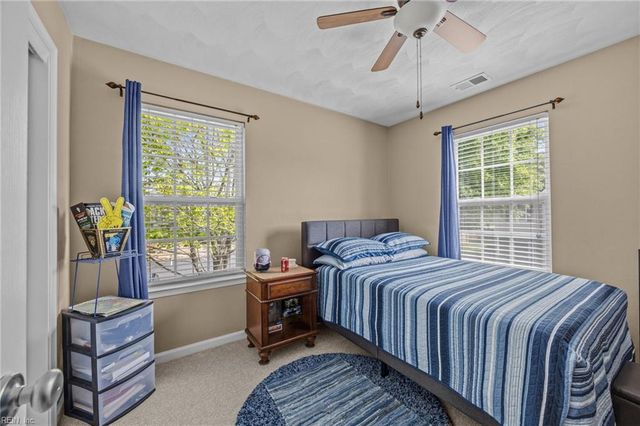 14 Rutland DR, Hampton, VA 23666