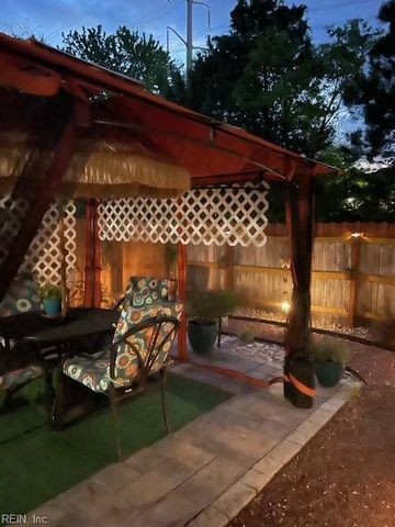 14 Rutland DR, Hampton, VA 23666