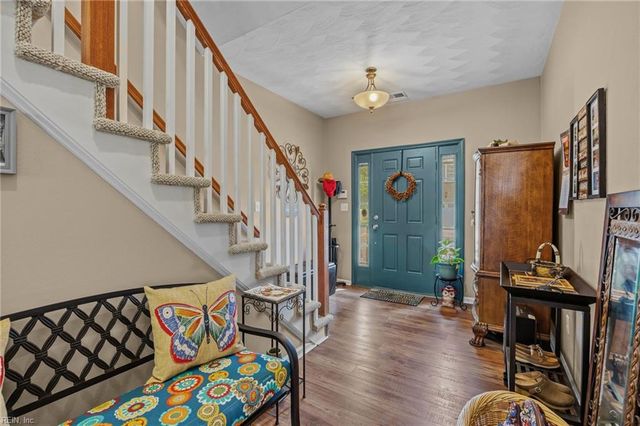 14 Rutland DR, Hampton, VA 23666
