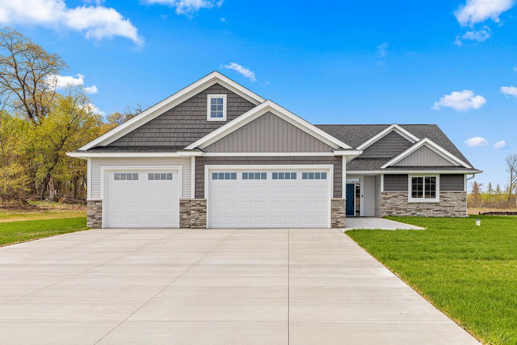 21936 Willys Street NE, Cedar, MN 55011