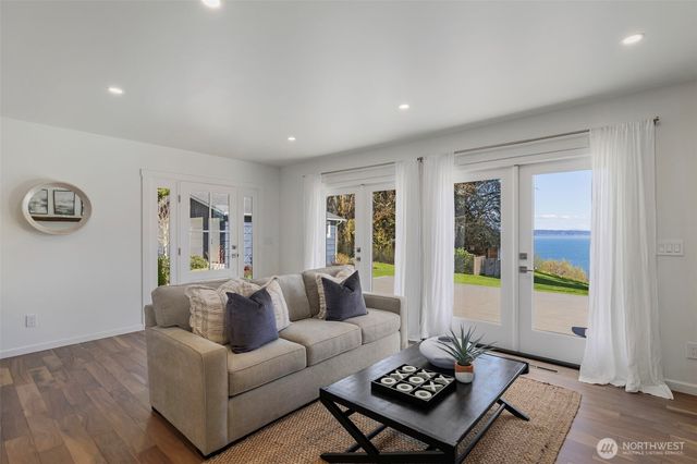 26290 Ohio Avenue NE, Kingston, WA 98346