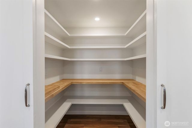 26290 Ohio Avenue NE, Kingston, WA 98346