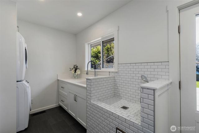 26290 Ohio Avenue NE, Kingston, WA 98346