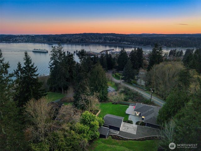 26290 Ohio Avenue NE, Kingston, WA 98346