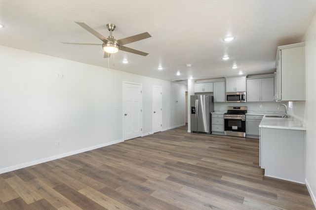 614 W Stanley Street, Buffalo, MO 65622