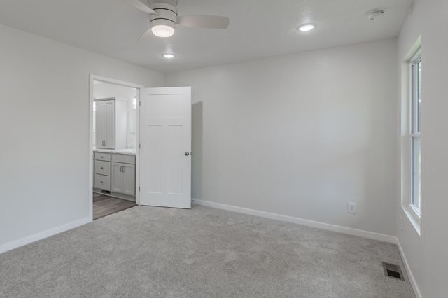 614 W Stanley Street, Buffalo, MO 65622