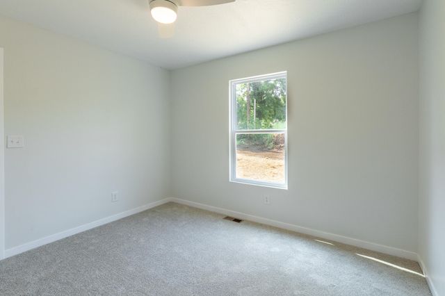 614 W Stanley Street, Buffalo, MO 65622