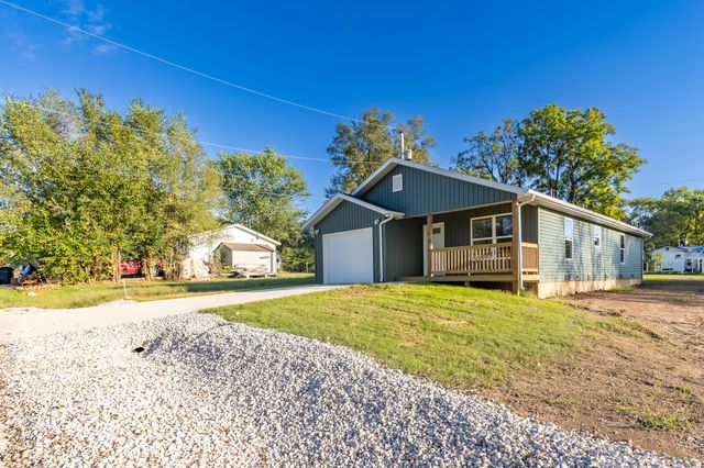 614 W Stanley Street, Buffalo, MO 65622