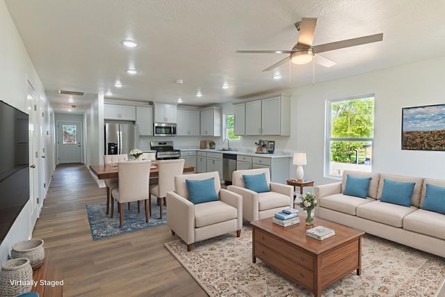 614 W Stanley Street, Buffalo, MO 65622