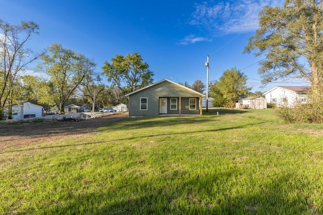 614 W Stanley Street, Buffalo, MO 65622