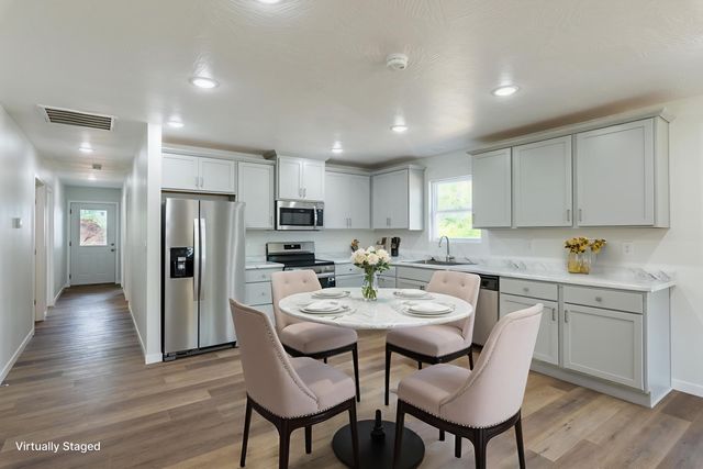 614 W Stanley Street, Buffalo, MO 65622