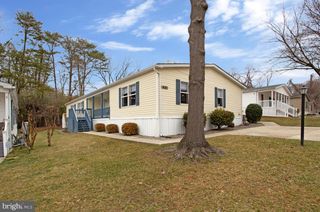 8051 FAIR BREEZE DR, Severn, MD 21144