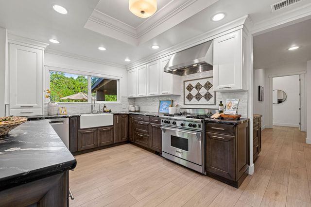 7710 Boren Ln, Granite Bay, CA 95746