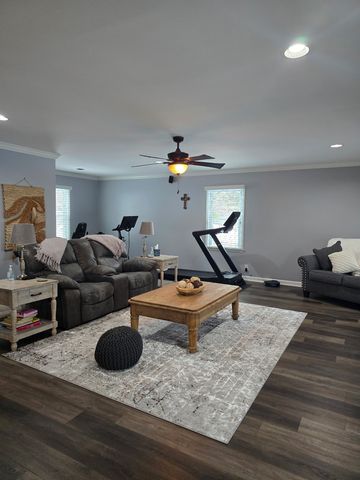 802 Steeplechase Dr, Brentwood, TN 37027