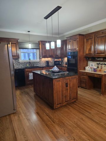 802 Steeplechase Dr, Brentwood, TN 37027