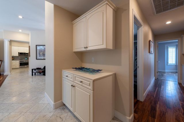 2110 W Rue St Michel, Fresno, CA 93711