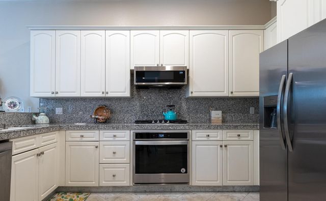 2110 W Rue St Michel, Fresno, CA 93711