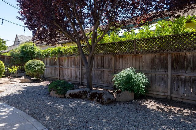 2110 W Rue St Michel, Fresno, CA 93711