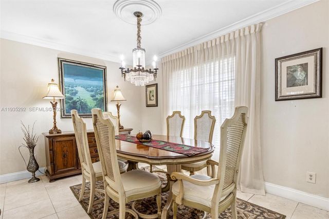 1172 SW 102nd Ct, Miami, FL 33174