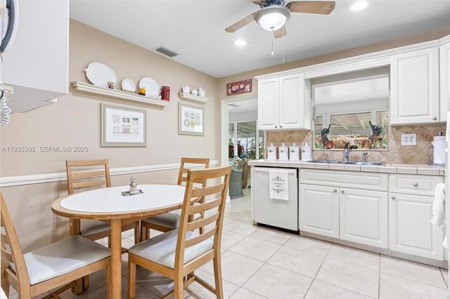 1172 SW 102nd Ct, Miami, FL 33174