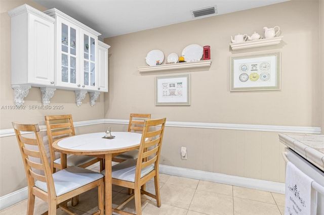 1172 SW 102nd Ct, Miami, FL 33174