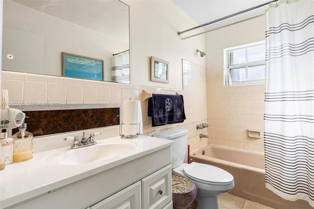 1172 SW 102nd Ct, Miami, FL 33174