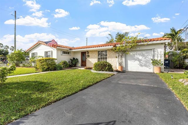 1172 SW 102nd Ct, Miami, FL 33174