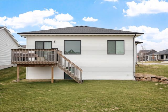 695 Dolce Court, West Des Moines, IA 50266