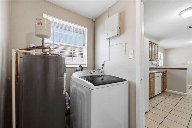 3915 W STATE STREET, Tampa, FL 33609