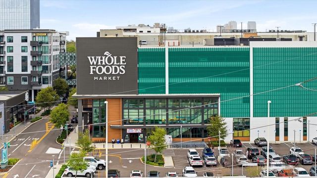 3915 W STATE STREET, Tampa, FL 33609