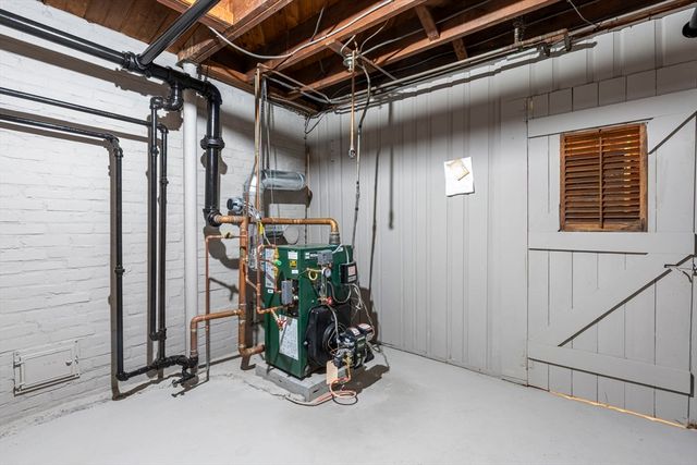 51 Fiske Hill Rd, Sturbridge, MA 01566