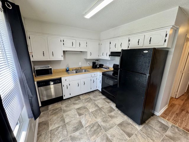 198 Beech St, Clarksville, TN 37042