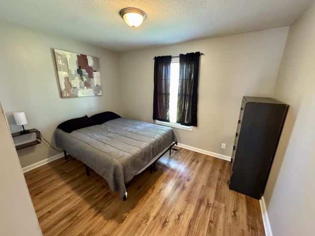 198 Beech St, Clarksville, TN 37042
