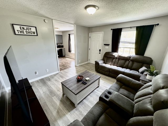198 Beech St, Clarksville, TN 37042
