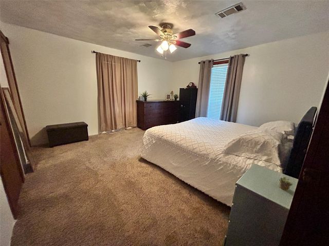 352 County Road 2234, Cleveland, TX 77327