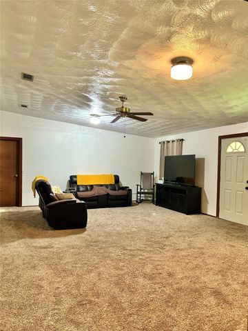 352 County Road 2234, Cleveland, TX 77327