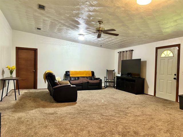 352 County Road 2234, Cleveland, TX 77327