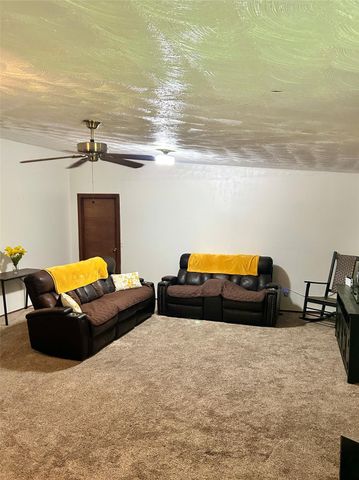 352 County Road 2234, Cleveland, TX 77327