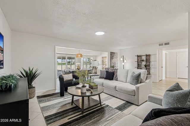 10418 W PRAIRIE HILLS Circle, Sun City, AZ 85351