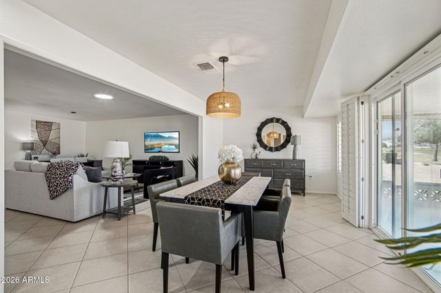 10418 W PRAIRIE HILLS Circle, Sun City, AZ 85351