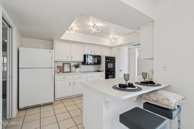 10418 W PRAIRIE HILLS Circle, Sun City, AZ 85351