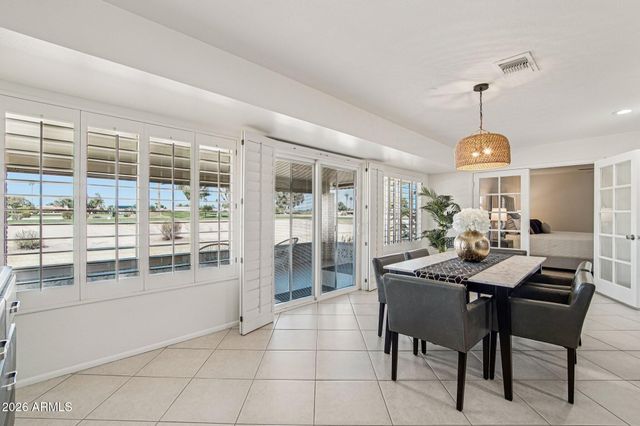 10418 W PRAIRIE HILLS Circle, Sun City, AZ 85351